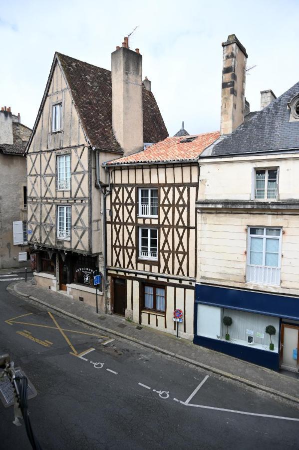 Maison Avec Spa Dans L'Hyper Centre De Poitiers Exterior foto